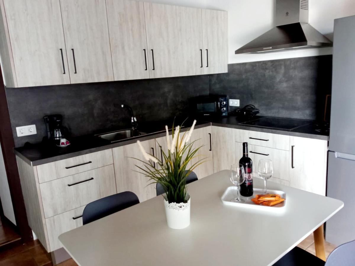 Vivienda Vacacional Los Agapantos Brena Alta Ngoại thất bức ảnh