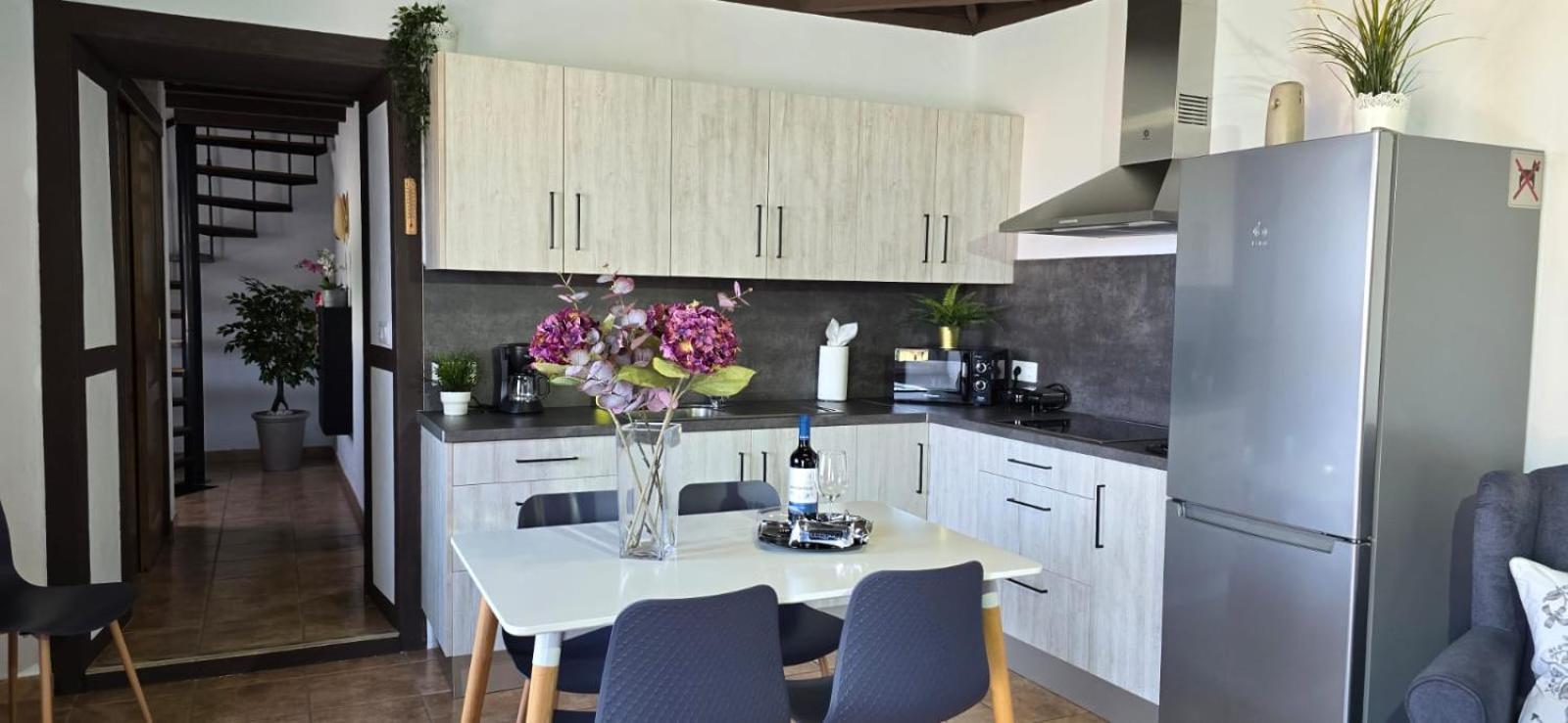 Vivienda Vacacional Los Agapantos Brena Alta Ngoại thất bức ảnh